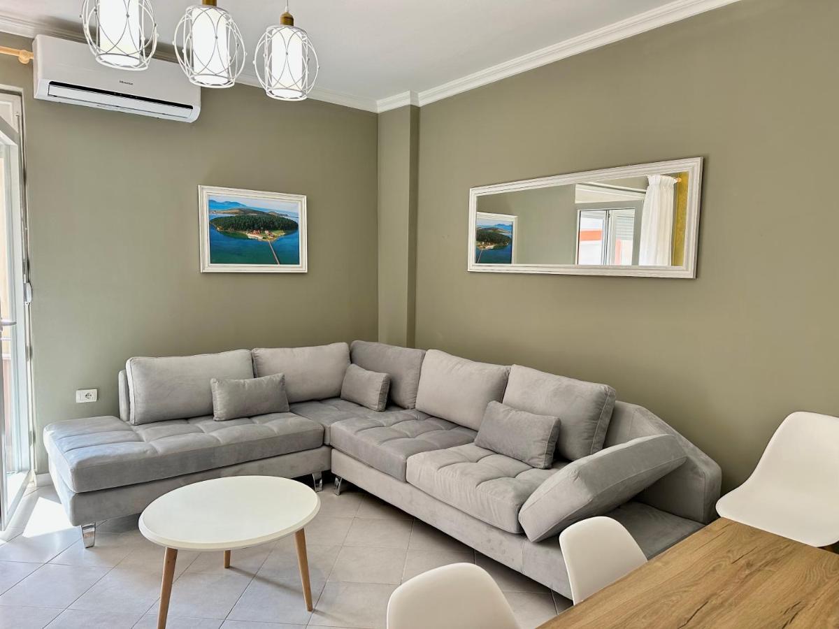Family Suite Residence Вльора Екстер'єр фото