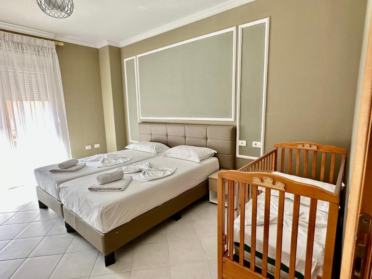 Family Suite Residence Вльора Екстер'єр фото