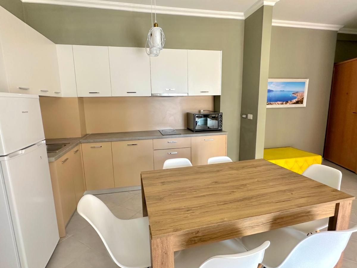 Family Suite Residence Вльора Екстер'єр фото