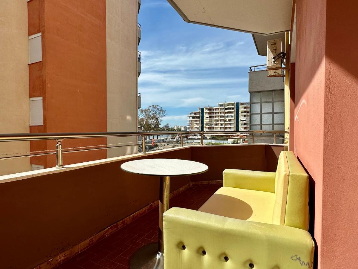 Family Suite Residence Вльора Екстер'єр фото