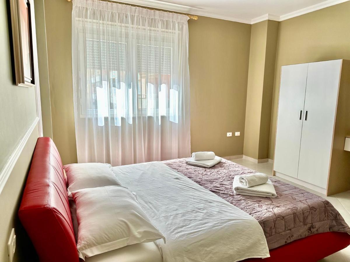Family Suite Residence Вльора Екстер'єр фото