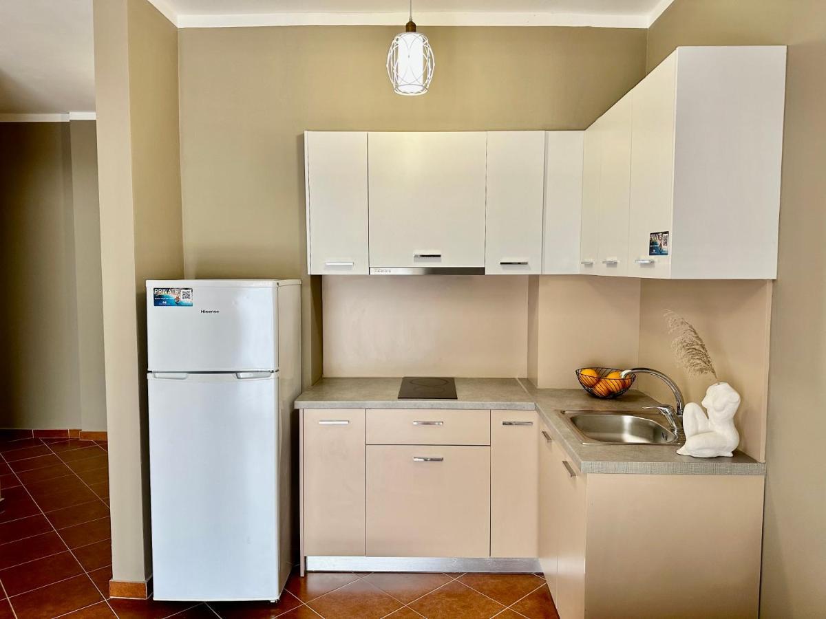 Family Suite Residence Вльора Екстер'єр фото