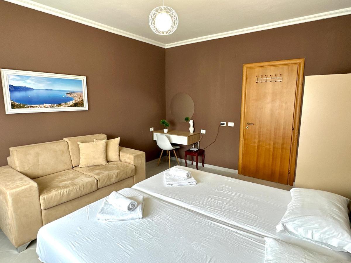 Family Suite Residence Вльора Екстер'єр фото