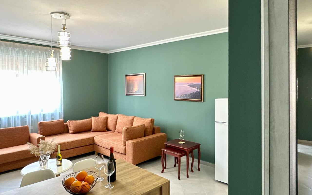 Family Suite Residence Вльора Екстер'єр фото