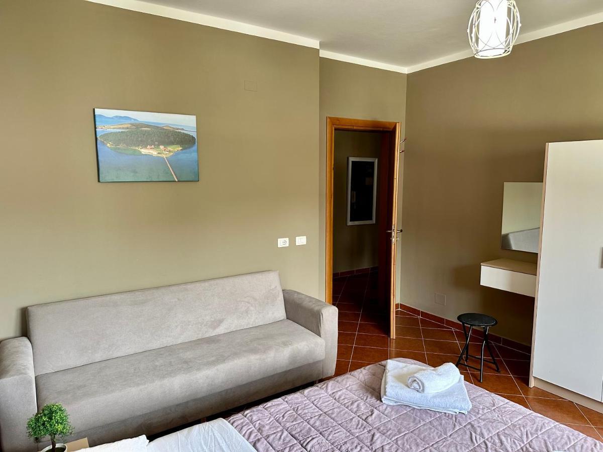 Family Suite Residence Вльора Екстер'єр фото