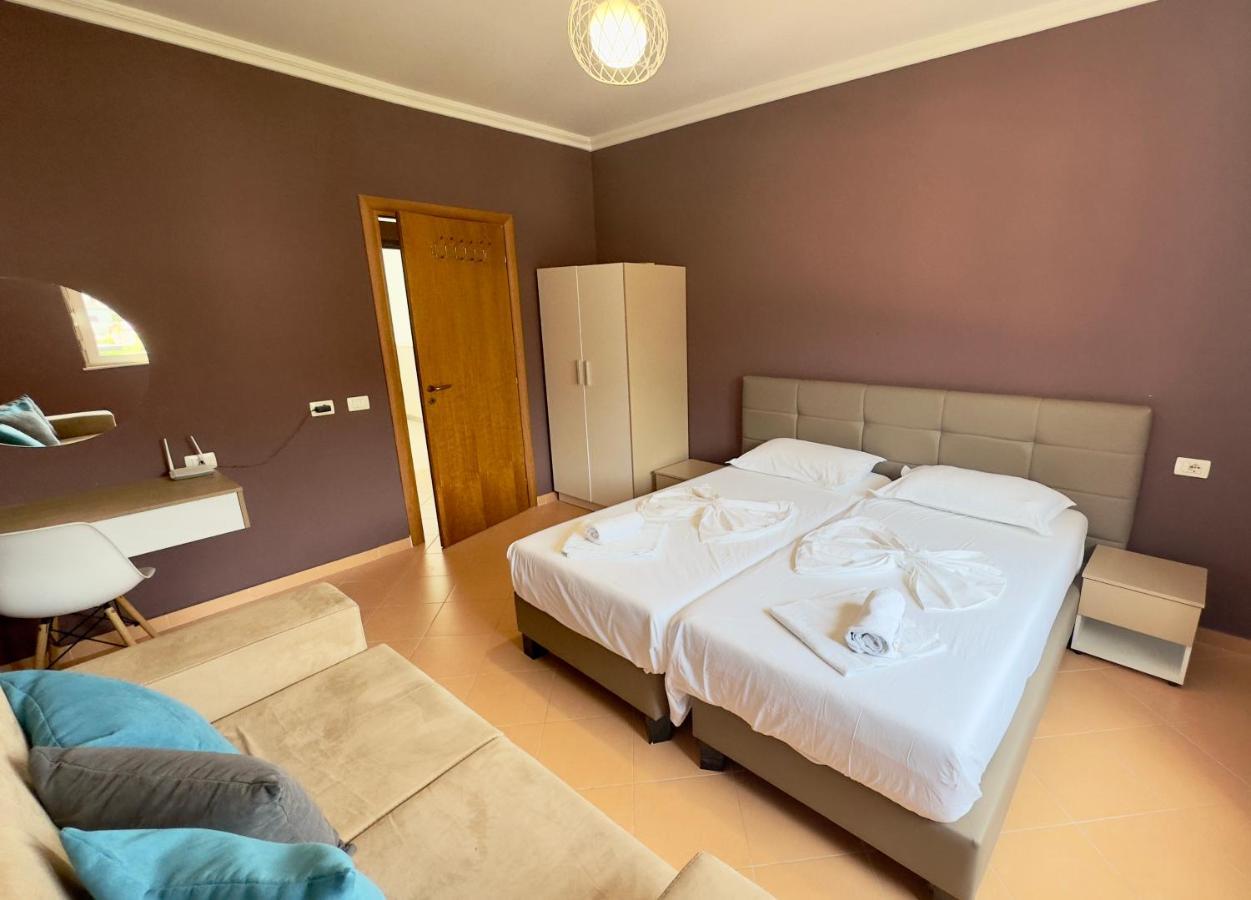Family Suite Residence Вльора Екстер'єр фото