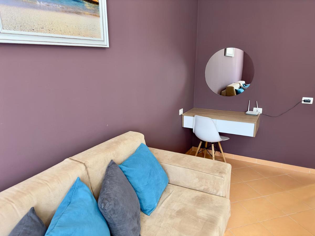 Family Suite Residence Вльора Екстер'єр фото