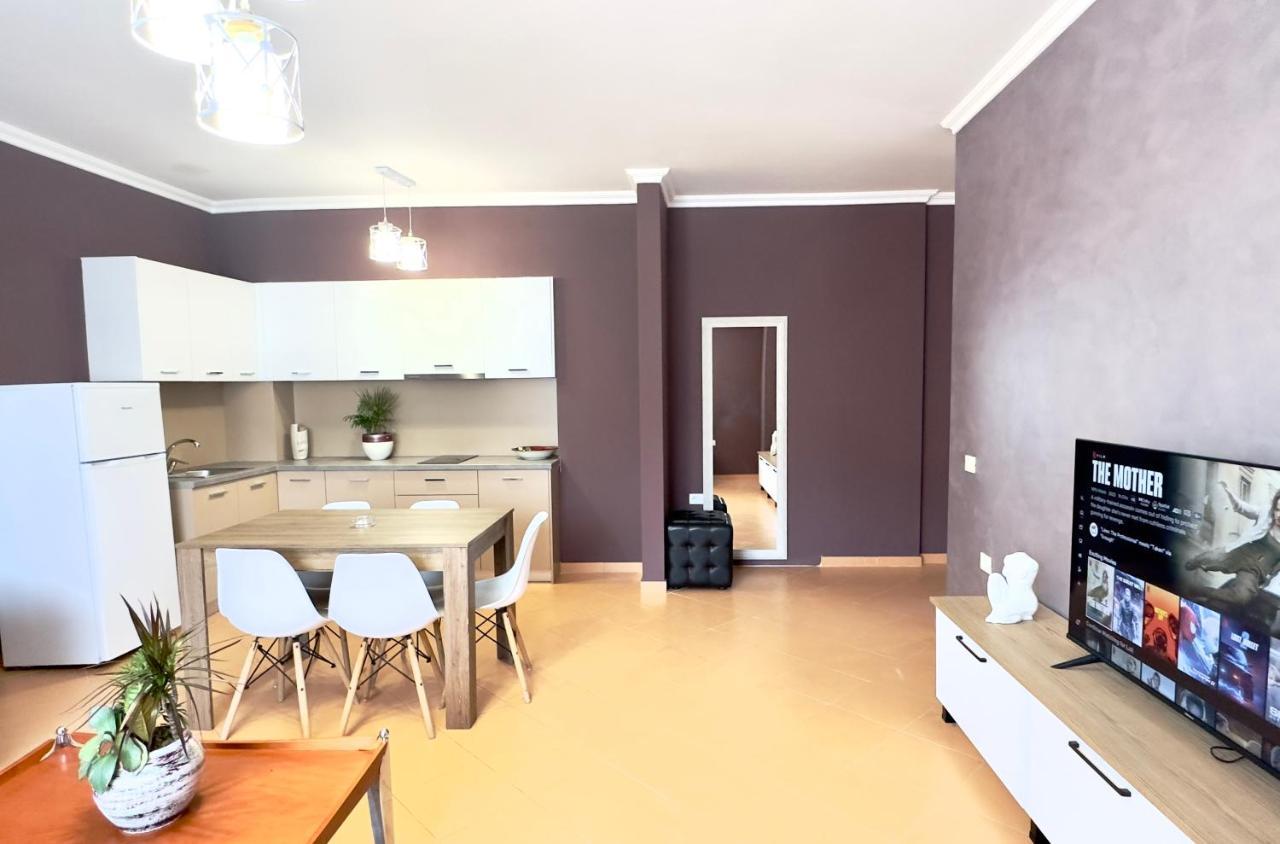Family Suite Residence Вльора Екстер'єр фото