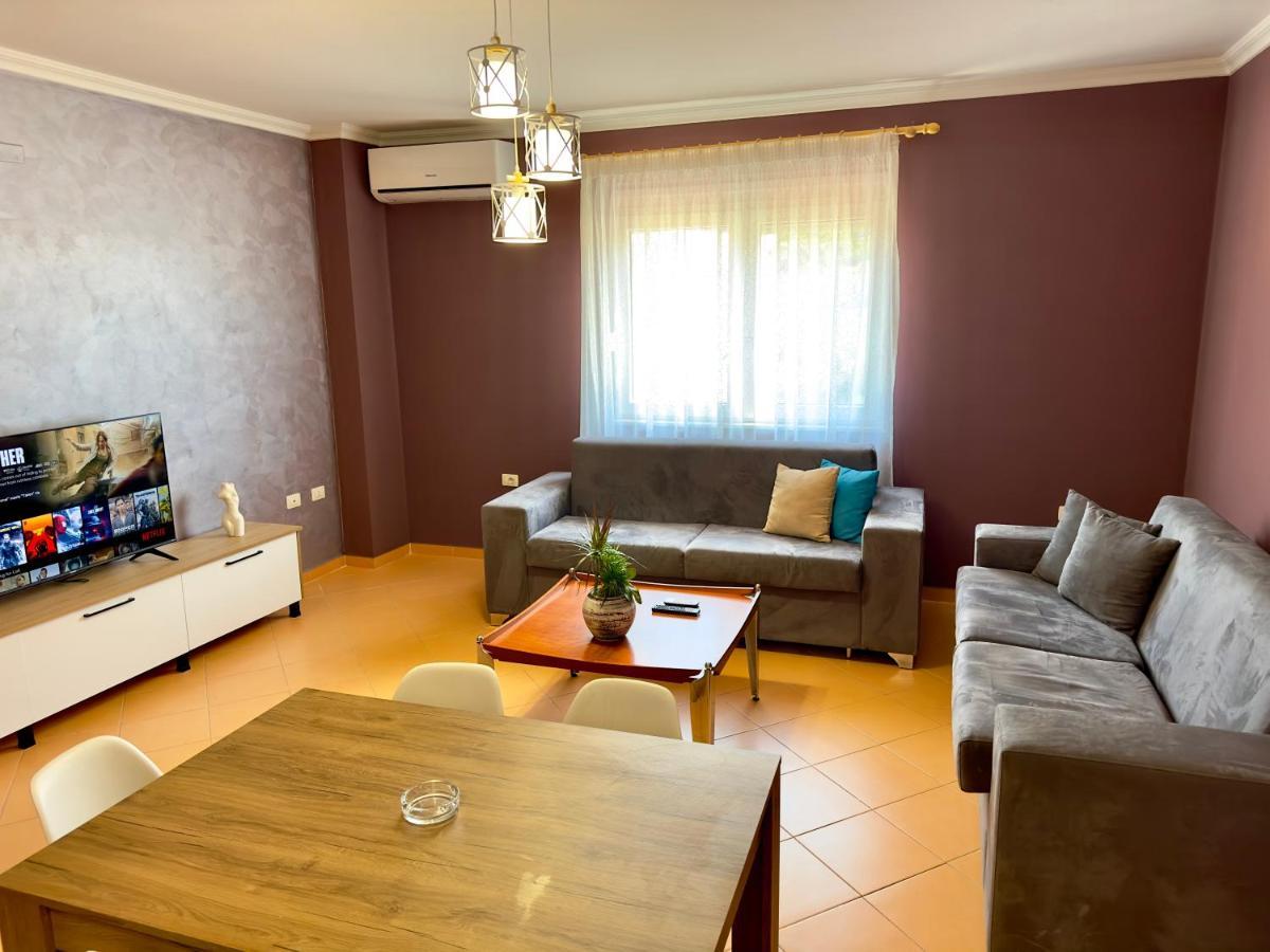 Family Suite Residence Вльора Екстер'єр фото
